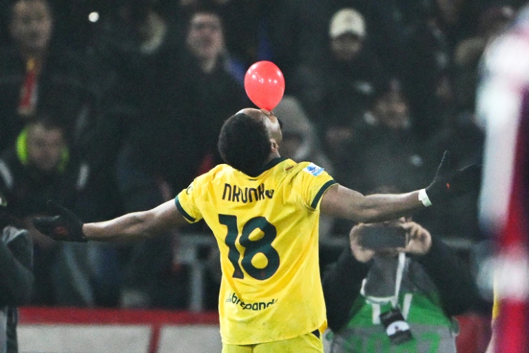 Milan close gap on Inter with 3-0 win over Bologna