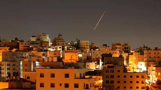 Iran missile strikes Israel Gulf 2026