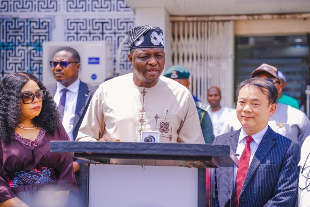 APC National Chairman, Vietnamese Ambassador 