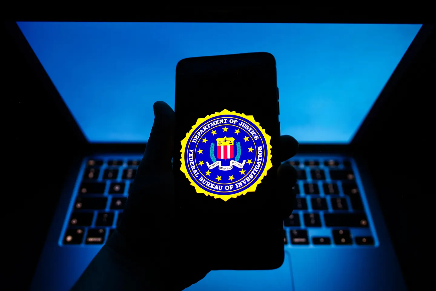 FBI warning Chinese mobile apps privacy risks