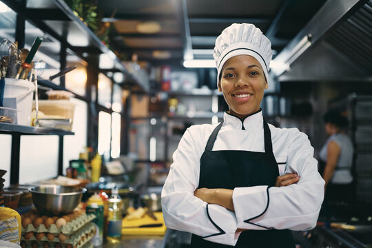 Executive Chef job in Port Harcourt Nigeria managing a professional kitchen team