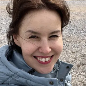 Russia state of non-peace analysis discussing by : Åsne Seierstad in interview