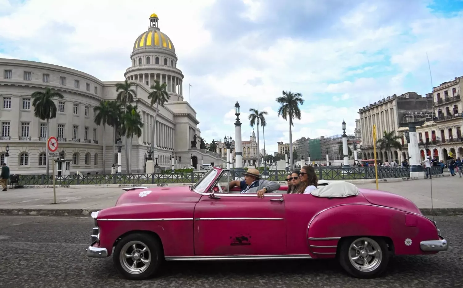 Cuba tourism crisis