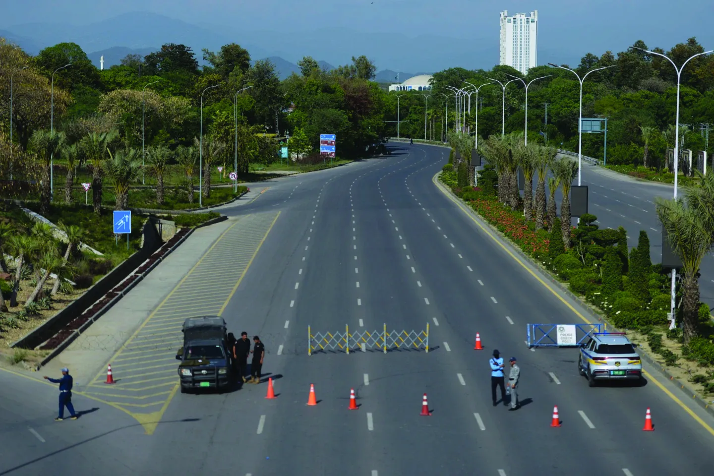 Pakistan ramps up security ahead of before US-Iran talks