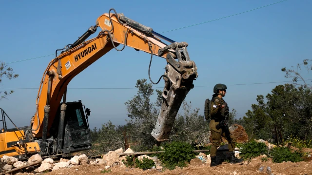 Israel West Bank annexation settlements utilities: Israeli settlements in the West Bank connected to electricity and water networks