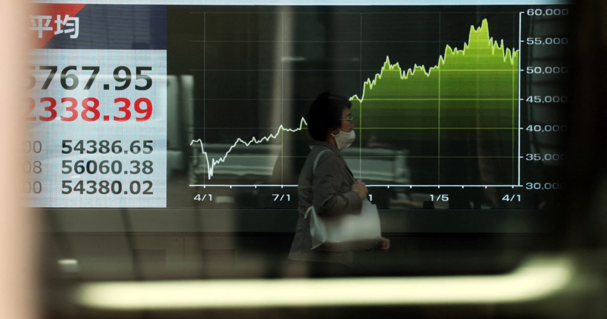 Japan bankruptcies Iran war costs 2026