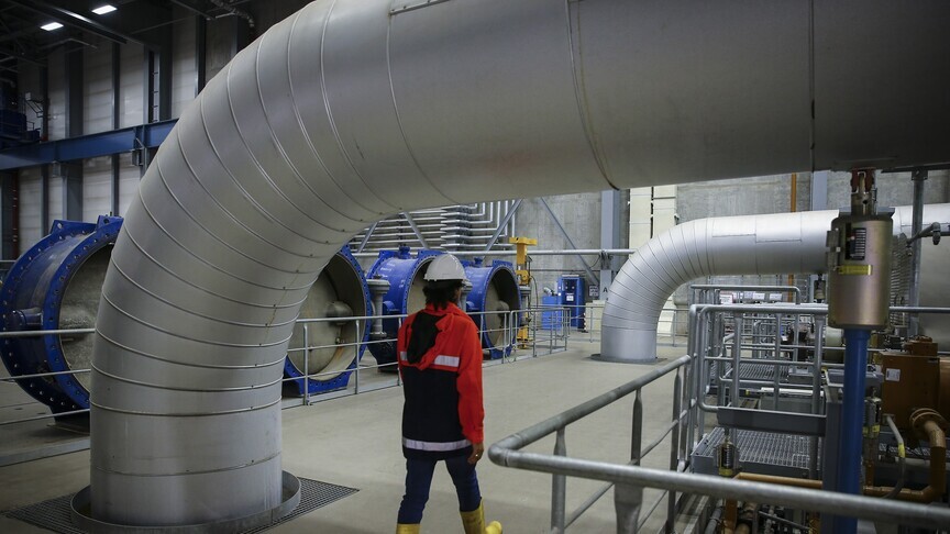 Italy coal plants gas price threshold: Coal-fired power plant in Italy amid energy supply concerns