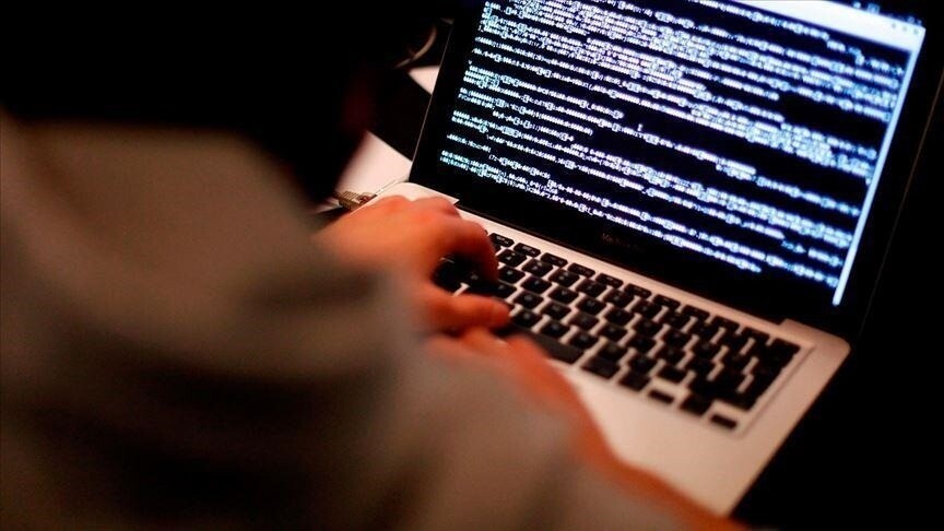 Iranian hackers breach Israeli chief phone