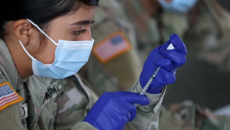 Flu vaccine no longer required for military members,