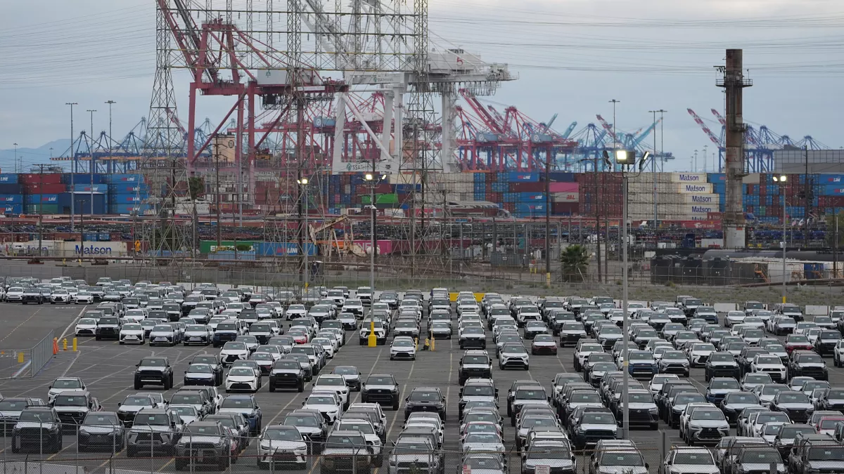 Trump's 25% car tariff rattles markets: EU industry leaders