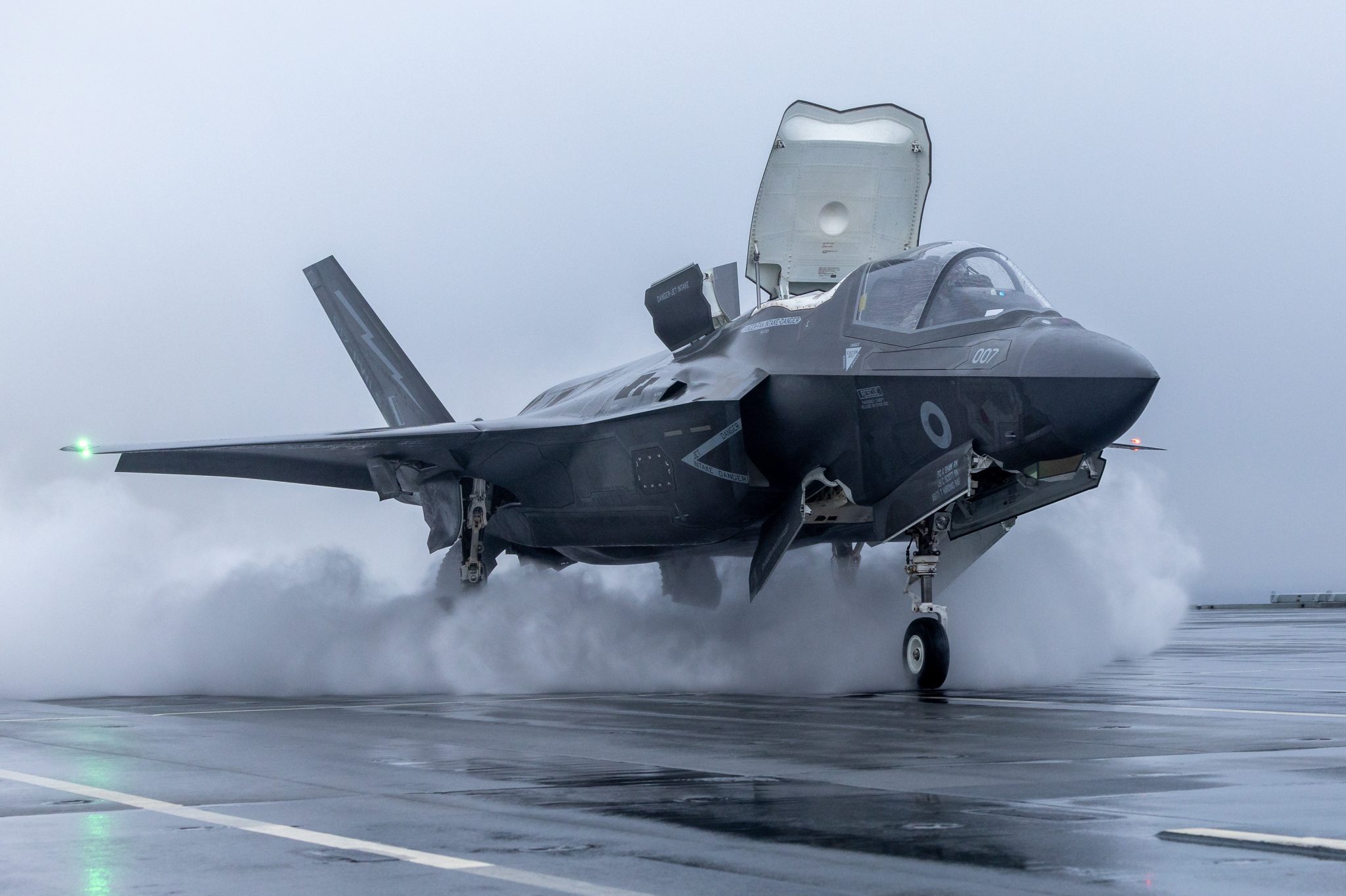 F-35 software delays UK glide bombs