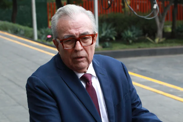 Mexican governor accused by US of drug trafficking temporarily steps down