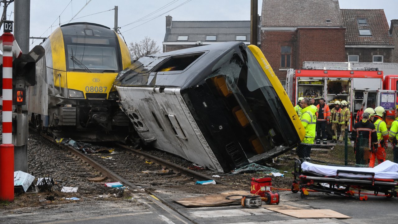 Belgium train school bus collision