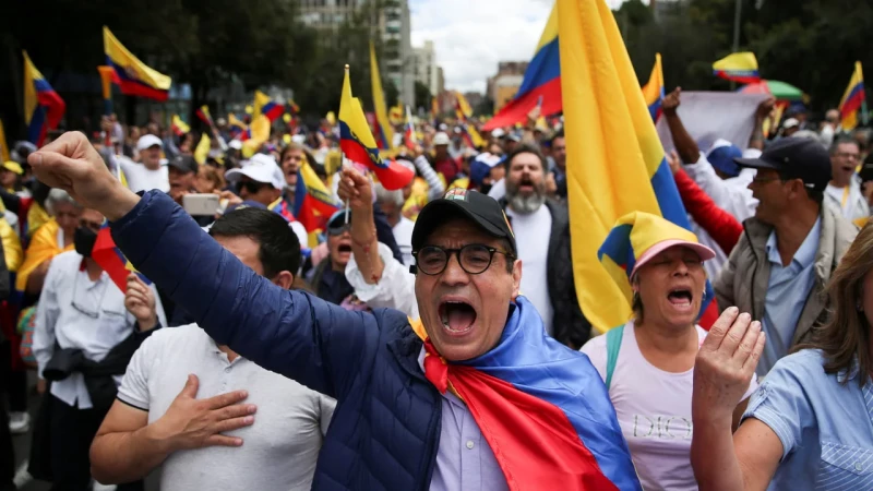 Colombians head to the polls with peace efforts, economy on agenda