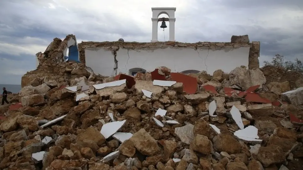 Greece quake: Strong tremor shakes Crete 