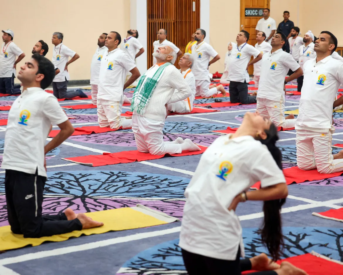 Thousands across the world participate in International Yoga Day 