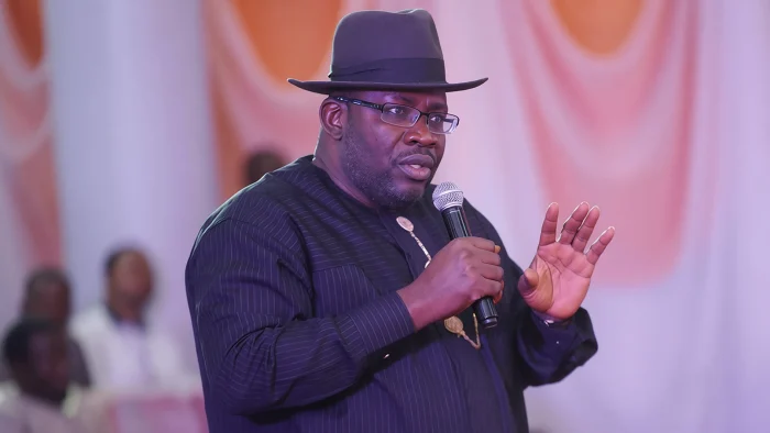 DC: Dickson Boasts of Presidential Credentials, “There's No One More Qualified Than Me"