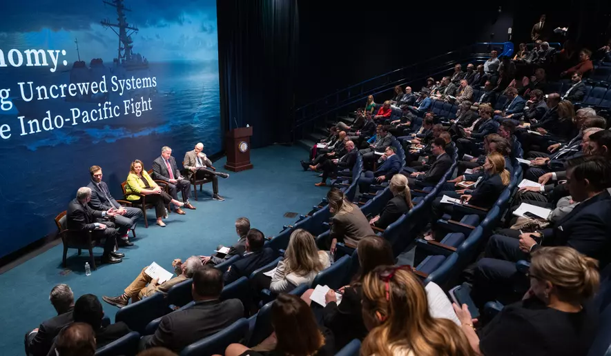 Fixing shipbuilding and dominating autonomy: WH budget chief speaks at major Threat Status event