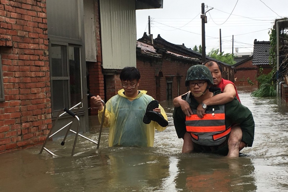 Taiwan heavy rain alerts