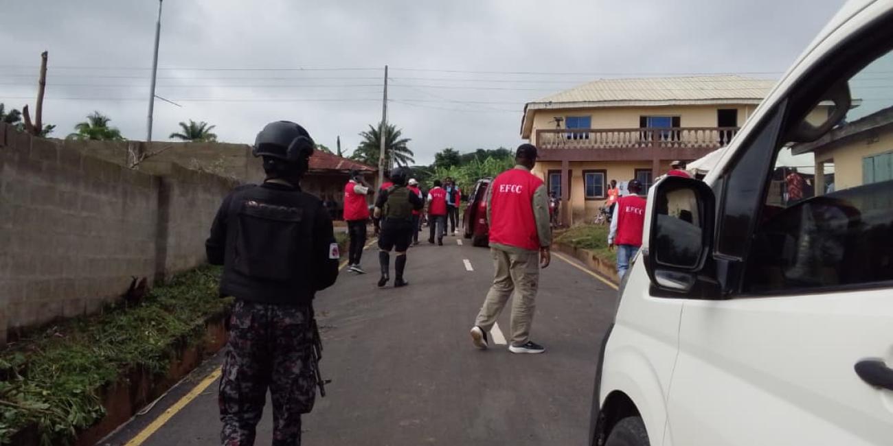 EFCC Officials Storm Governor Oyebanji’s Polling Unit Amid Vote-Buying Concerns