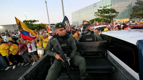 Why is Israel being accused of meddling in Colombia presidential election?