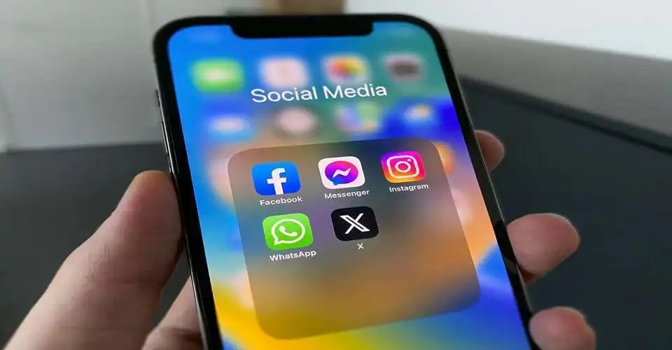 Malaysia bars under-16s from social media as new rules come into force