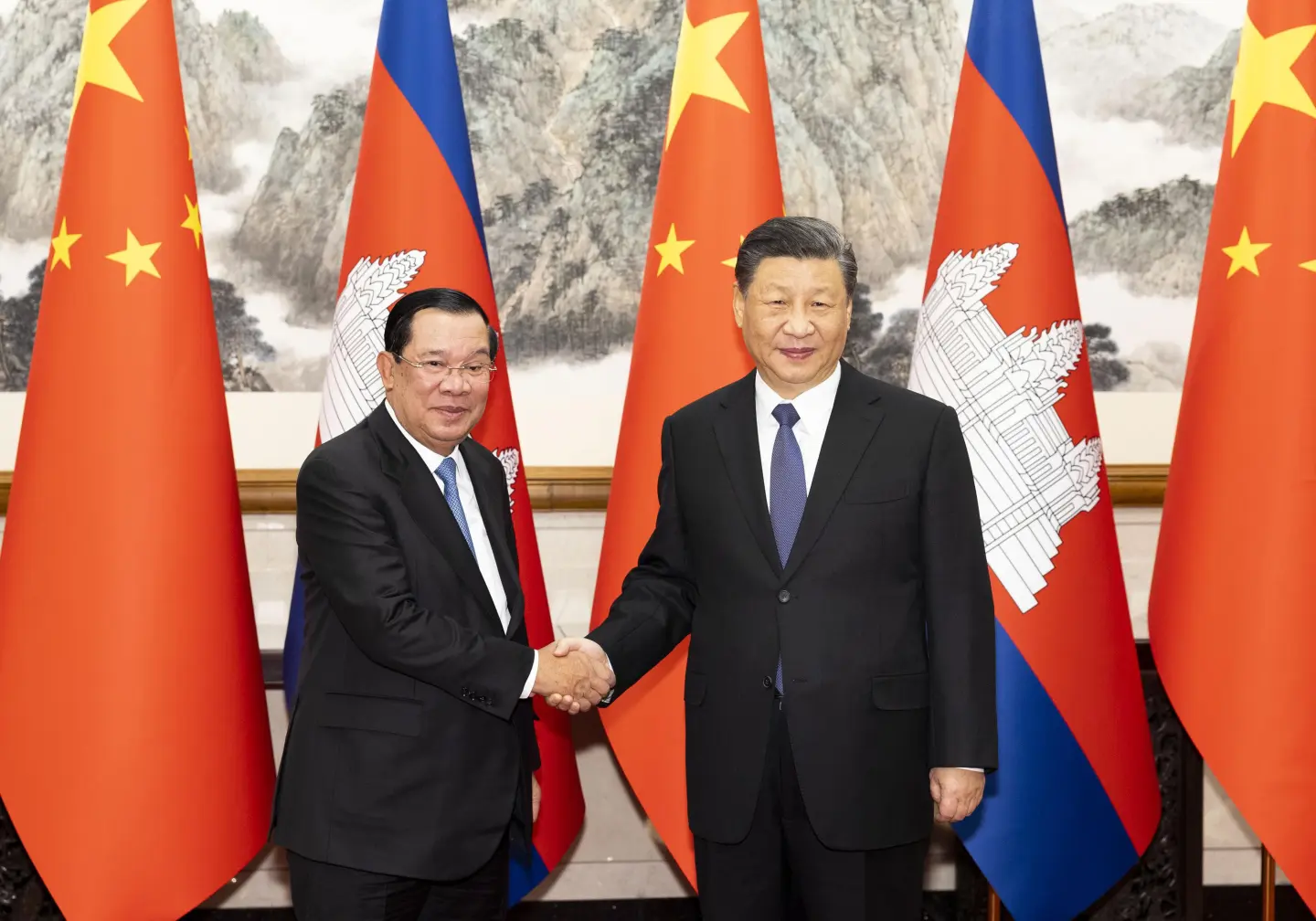 China's Xi proposes security partnership with Cambodia