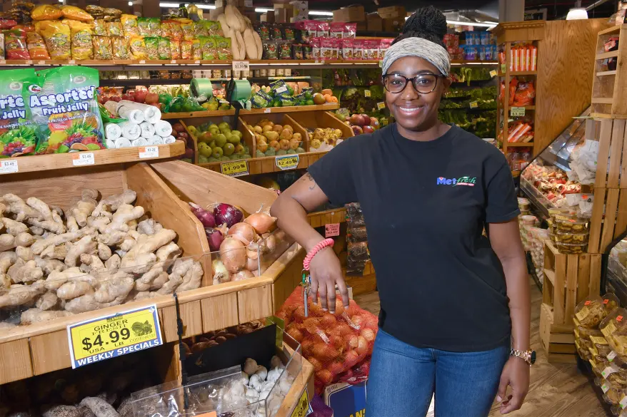 supermarket manager