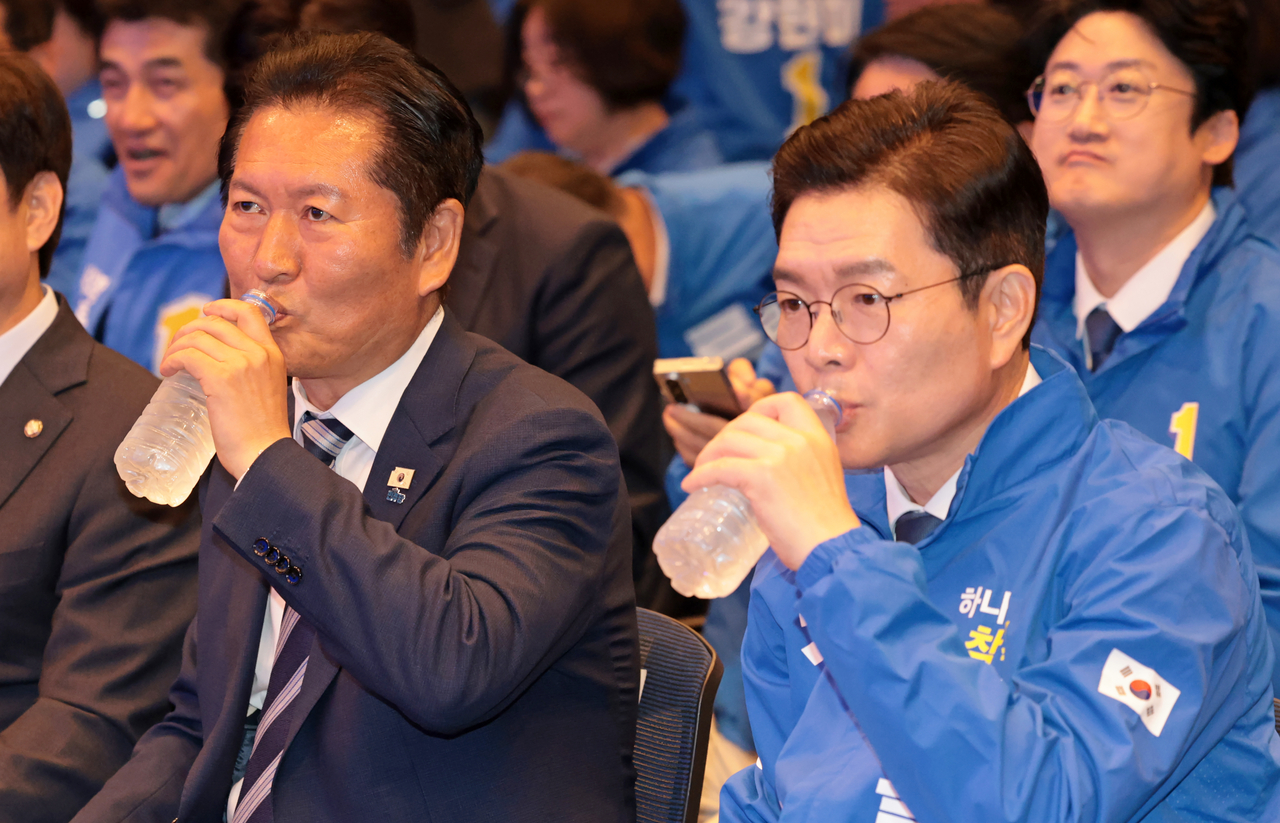 South Korea elections: Exit polls show opposition parties increase majority
