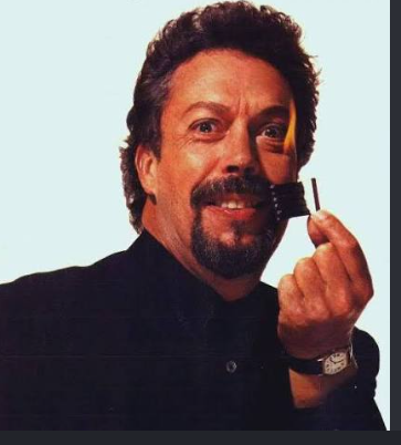 Tim Curry biography and career in stage, film and television