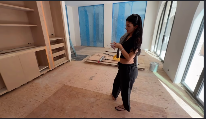 Kylie Jenner gives fans a look inside her Italy inspired Italian home in Hidden Hills.