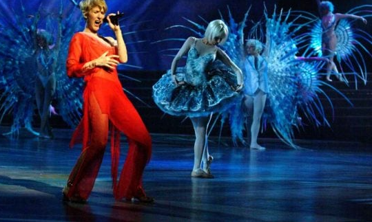 celine-dion-biography.jpg