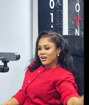 BellsImoh receives fan gifts after her BBNaija eviction.