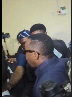  Sowore clashes with lawyer in Abuja courtroom, drawing public attention.