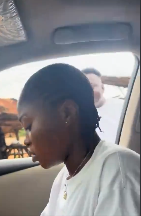 Car front seat dispute video showing a disagreement over who should sit beside the driver